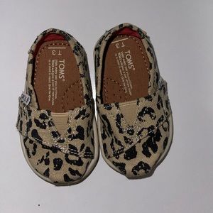 Toddler cheetah Toms